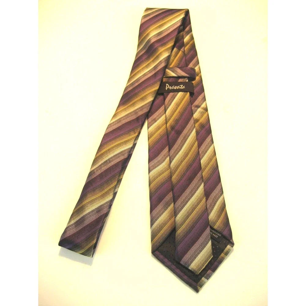 NWOT Pravata 100% Microfibre Geometric  Design Necktie